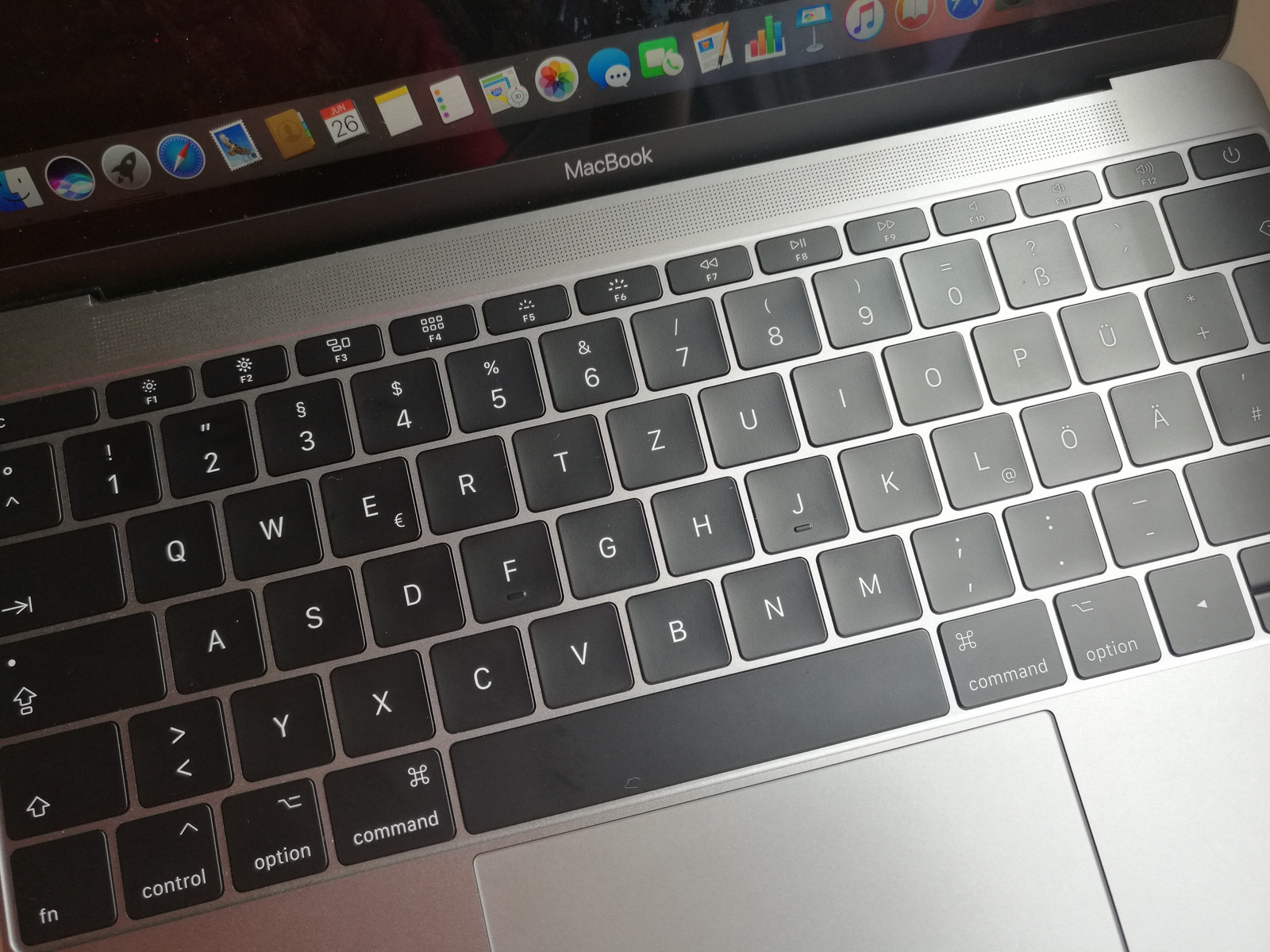 Apple Macbook 12 17 Laptop Review Notebookcheck Net Reviews