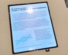 Samsung Display's crease-less display technology on show during CES 2026. (Image source: via Max Jambor)