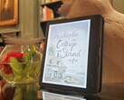 The Kobo Libra Color is getting a larger battery. (Image source: Florian Schmitt, Notebookcheck)