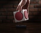 The Retro Cube 2 Speaker - N Edition has support for wireless charging.