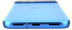 Bottom case side (speaker, USB port, speaker)