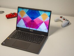 The Chromebook CM 14 is a good Chrome OS laptop