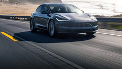 New 2024.20 update enhances the adaptive headlights (image: Tesla)