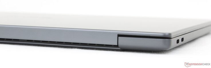 Rear: No ports
