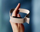 Garmin CIRQA displays real-time heart rate only if a subscription is purchased.