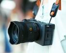 Sirui now offers two particularly affordable full-frame lenses with autofocus.