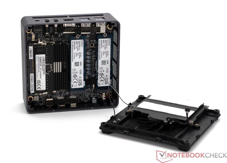  MINISFORUM Venus UM790 Pro Mini PC AMD Ryzen 9 7940HS up to 5.2  GHz 64GB DDR5 1TB SSD with AMD Radeon 780M, 4X USB3.2, 2X USB4, 2xHDMI 2.1,  2X PCIe4.0, Wi-Fi