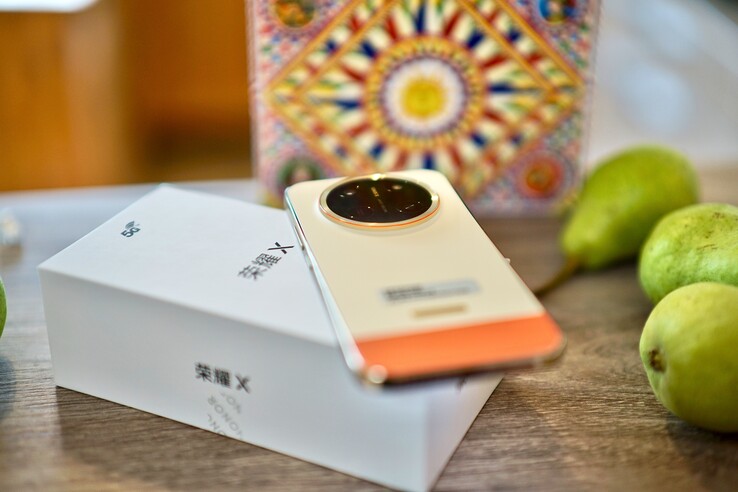 Honor X80 Pro Max Review. Test unit provided by TradingShenzhen.