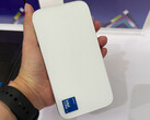 The Sixunited WB81-H02 might be passive cooled. Pictured: the mini PC being held by a hand.