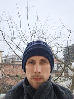 Selfie with the 50 MPix front camera including autofocus