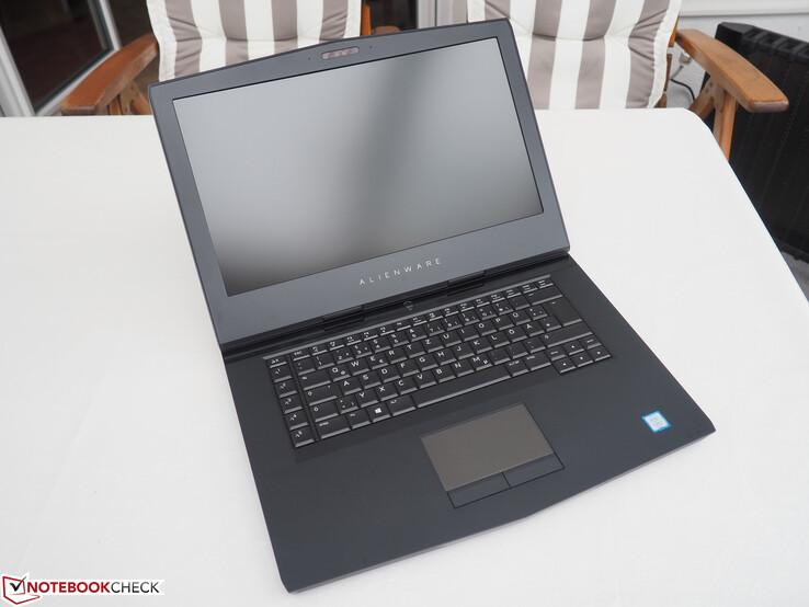 Alienware 15 R4 (i9-8950HK, GTX 1070, FHD) Laptop Review ...