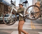 The Velotric Tempo weighs 39 lbs (17.7 kg) with battery