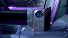Anyone looking to import a Huawei Mate XT2 from China will have to live with some limitations and spend a lot of money.