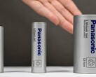The Panasonic 2170 and 4680 battery cells. (Image source: Panasonic)
