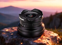 Pergear releases a new version of its fisheye lens with a metal housing.