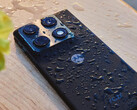 The Razr Fold in one of its two launch colours.
