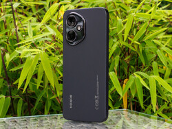 The Honor 400 is a good mid-range phone (Image source: Daniel Schmidt)