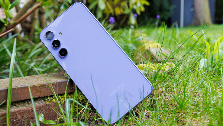 Samsung Galaxy A54 5G Phone Review