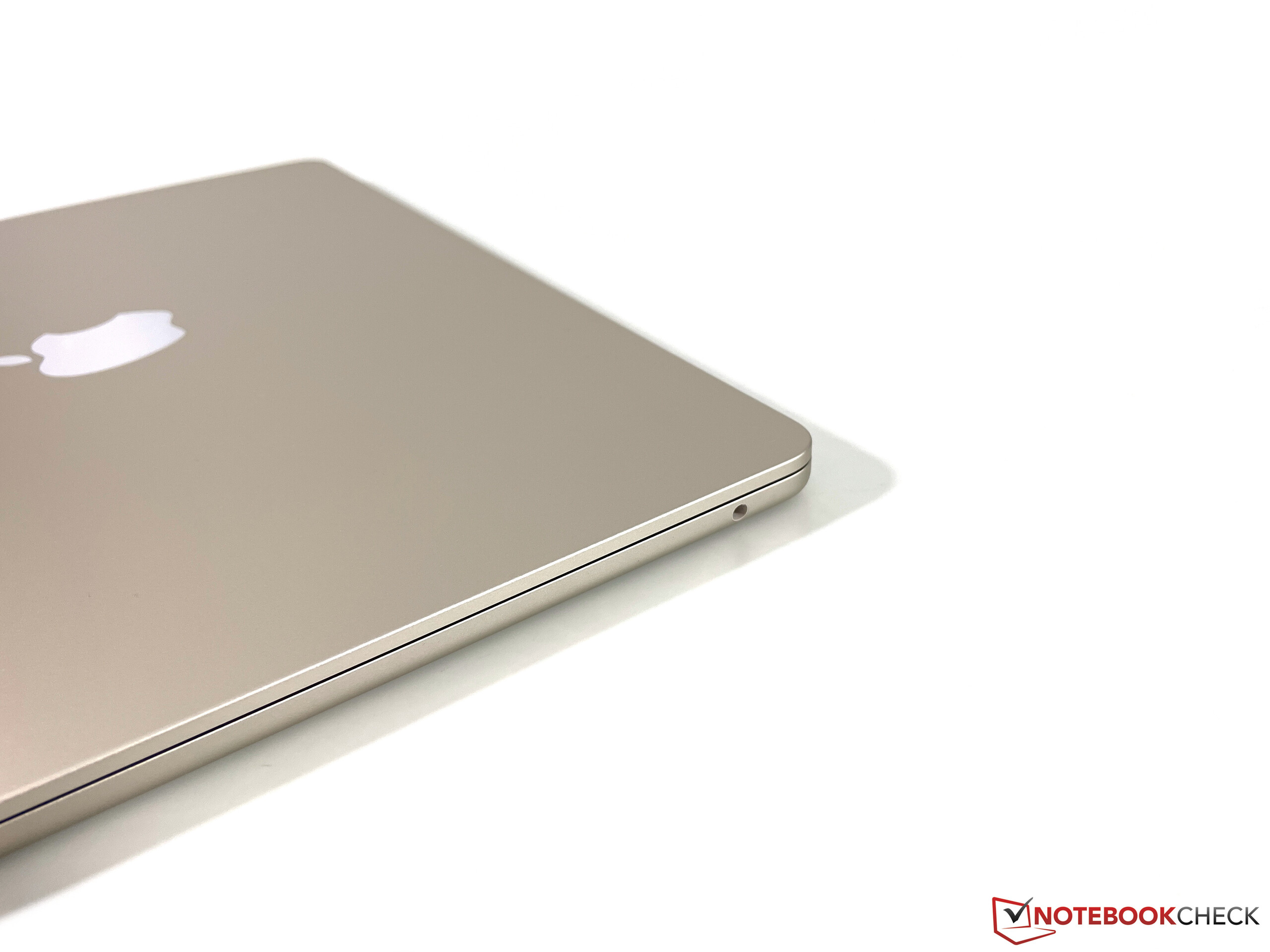 Apple MacBook Air M2 review - The faster 10-core GPU isn't worth