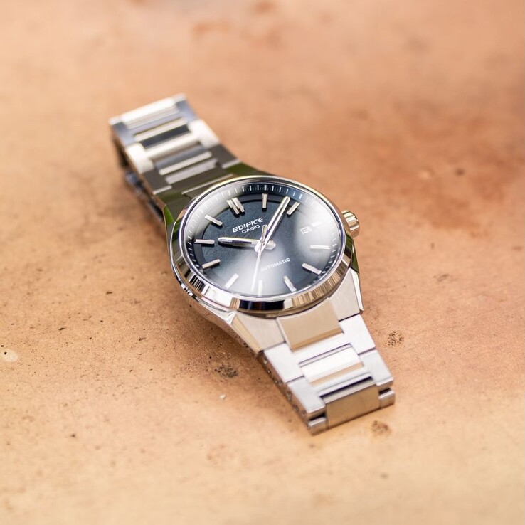 The Casio Edifice EFK-110D-2A watch