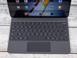 QWERTY layout of the optional Floating Keyboard