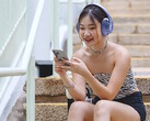 The entry-level Tune 730BT headphones deliver the signature JBL Pure Bass sound. (Image source: JBL Japan)