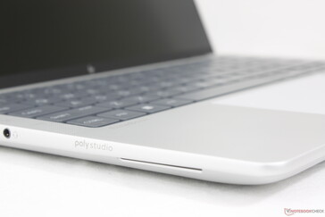 Only comes in Glacier Silver color options