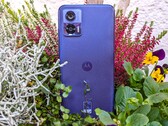 Motorola Edge 30 Neo smartphone review - Compact beauty