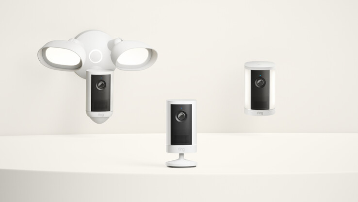 The Outdoor, Spotlight and Floodlight Cam 4K Plus models extend Retinal 4K to more installation types, including battery and solar on select units.