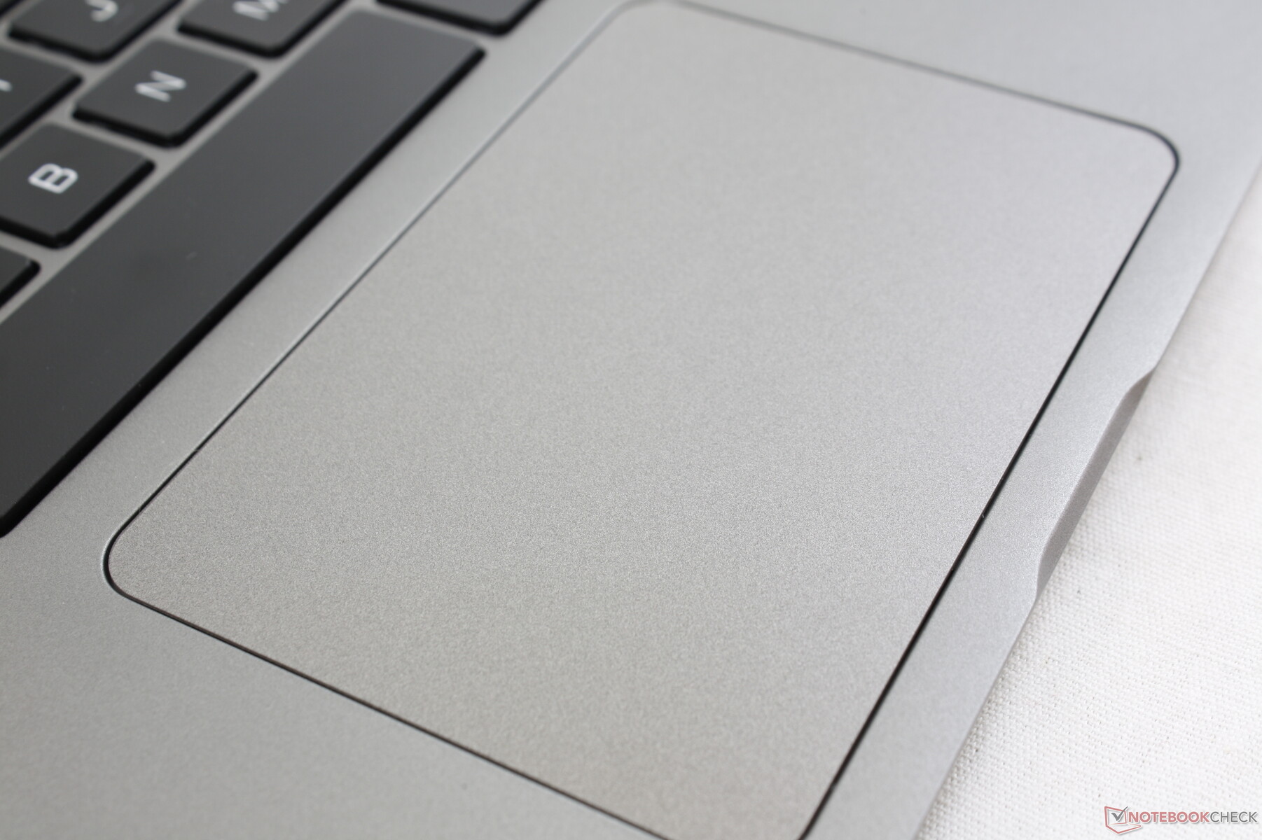 LG Gram 14Z90N Laptop Review: Lightweight at the Cost of Performance ...