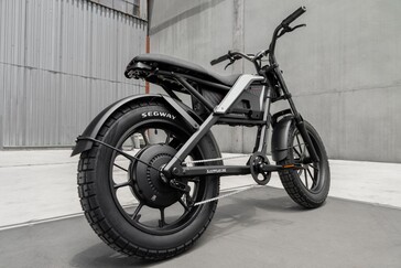 Xyber Air e-bike rear.