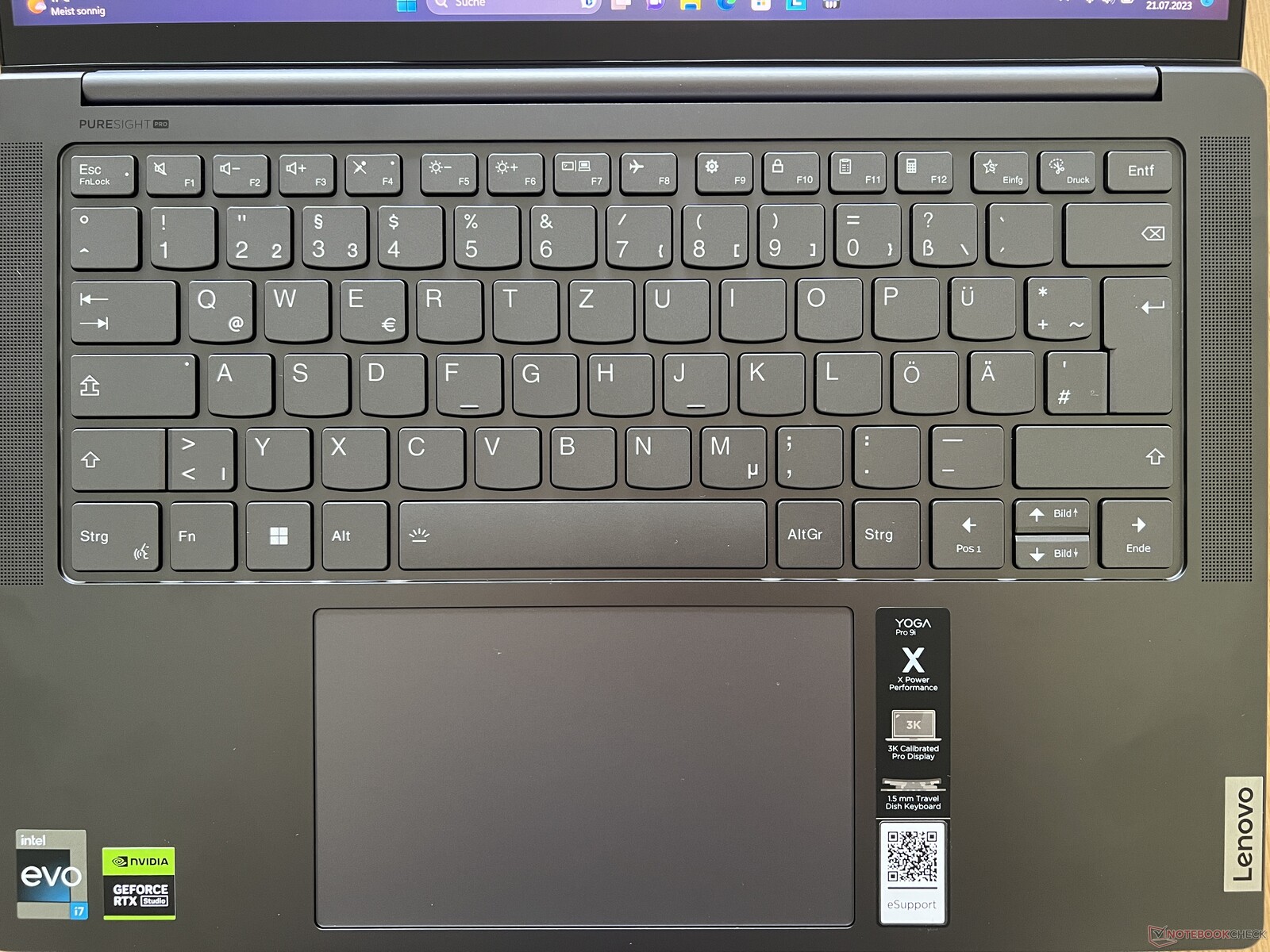 Yoga Pro 9i 14 in Review: Lenovo's best Multimedia Laptop with AdobeRGB ...