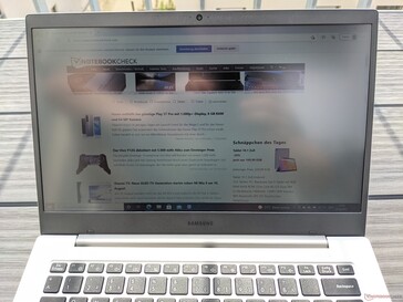 Test du Galaxy Book (2021) : le PC portable Samsung abordable pour les  utilisateurs de bureau - Notebookcheck.fr