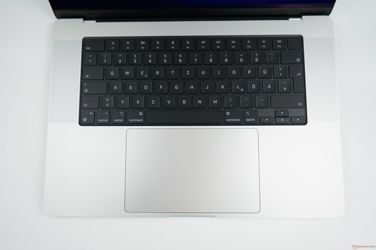 Apple MacBook Pro 16 2021 M1 Pro in Review - The best Multimedia 