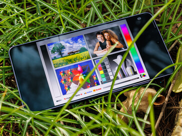 The Galaxy S26 Ultra outdoors