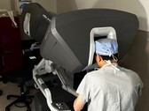 First U.S. robotic heart transplant demonstrates a new surgical frontier. Pictured: Dr. Kenneth Liao using the same surgical robot used for the surgery (Image source: BCM)