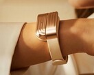Clair packs a series of sensors into an inconspicuous wristband.