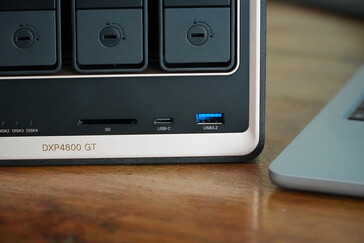 The Ugreen NASync DXP4800 GT front