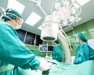 The KARVIMIO research project focuses on the use of AI and AR in the context of surgical procedures. (Image source: sasint/Pixabay)