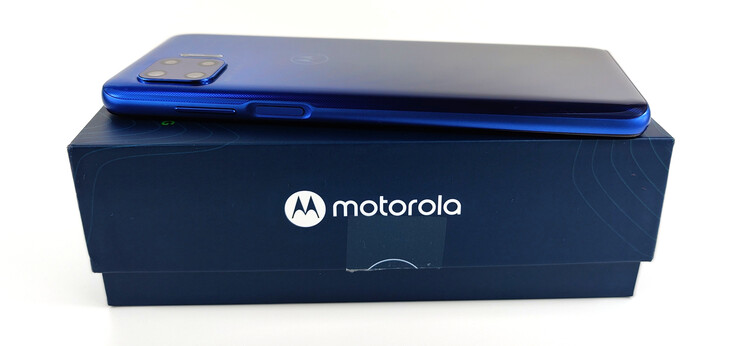 salami bereiden concept Motorola Moto G 5G Plus Smartphone Review - A battery giant with a 90Hz  display - NotebookCheck.net Reviews