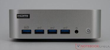 Geekom A9 Max - Connections on the front