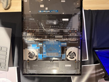 Asus ROG Zephyrus Duo GX651 internals