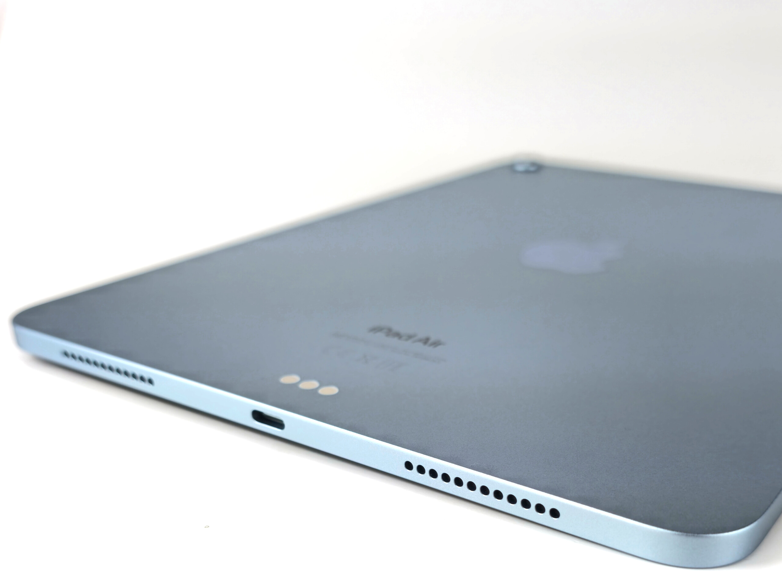Apple iPad Air 11 (2024) Gen 6 review The powerful Apple tablet with