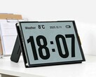 The new ESP32-S3 supposedly combines the advantages of e-ink and LCDs (Image source: Waveshare)