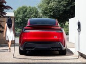 The Model Y Performance charging at a home box. (Image source: Tesla)
