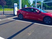 Tesla at a new V4 Supercharger station in France (image: Alexandre Druliolle)