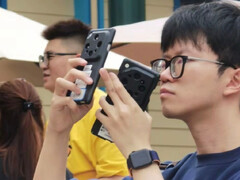 An alleged Oppo Find X9 Ultra prototype is undergoing public testing.