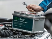 The Unigrid Na Plus Fleet 12V sodium-ion battery can replace lead-acid automobile batteries with no vehicle modifications. (Image source: Unigrid)