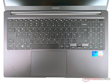 review: Samsung a - Book3 celebrates Intel Core Reviews The Galaxy i5-1335U solid premiere NotebookCheck.net