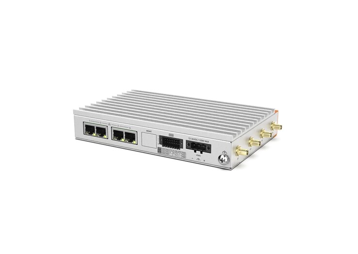 A total of four 2.5G Ethernet ports are present on the Helix 320 mini PC